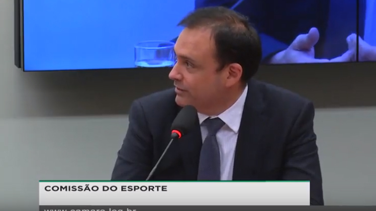 A lei que autoriza cassinos no Brasil está em processo
